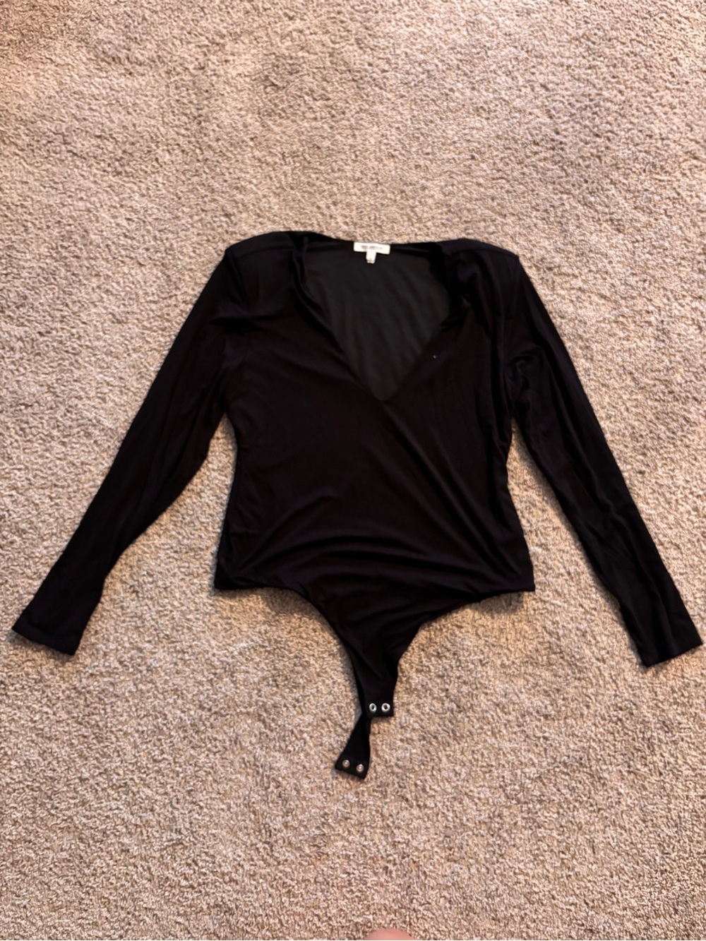 Good American Black Long Sleeve V-Neck Bodysuit - 4